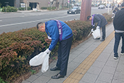 Carried out a regular cleanup activity in Shibuya's Nampeidai-cho neighborhood