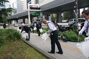 Carried out a regular cleanup activity in Shibuya's Nampeidai-cho neighborhood