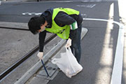 Carried out a regular cleanup activity in Shibuya's Nampeidai-cho neighborhood