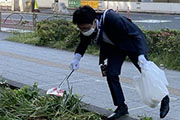 Carried out a regular cleanup activity in Shibuya's Nampeidai-cho neighborhood