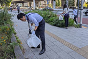 Carried out a regular cleanup activity in Shibuya's Nampeidai-cho neighborhood